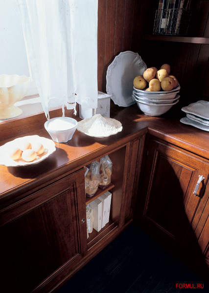 Кухня Martini Mobili s.r.l. Il canto del fuoco: Versailles